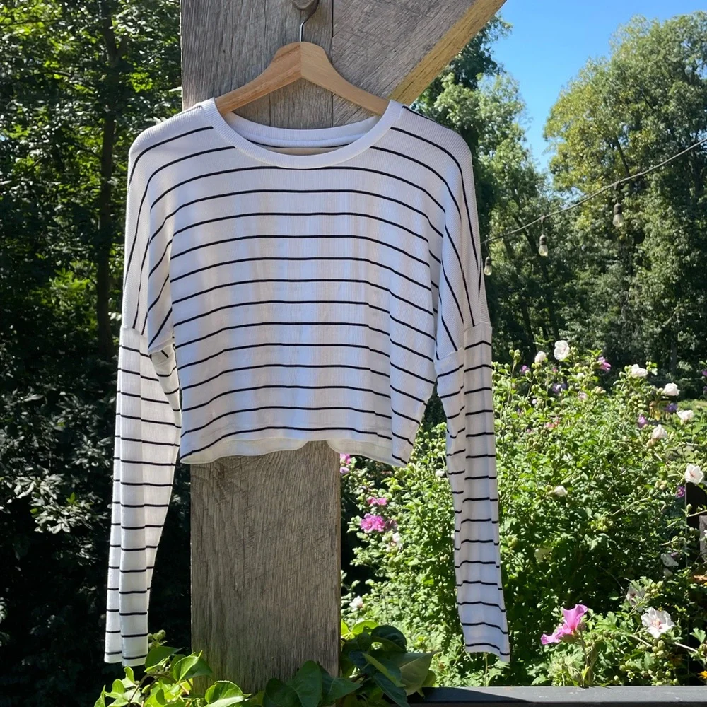 NWOT Slouchy Cropped Long Sleeve Tee - Picture 1 of 6